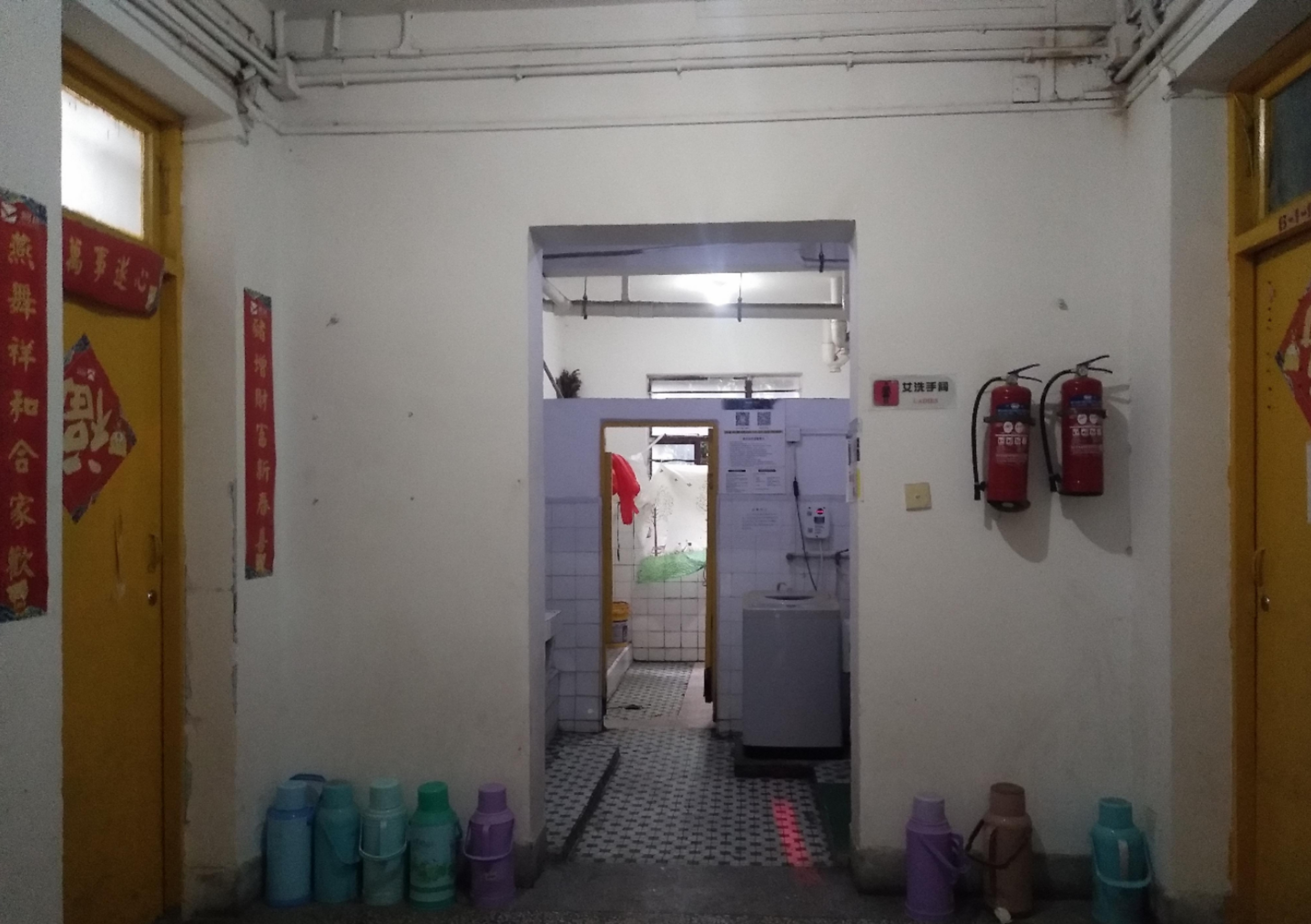 生无可恋？挑战史上最差寝室，看看有没有你的学校