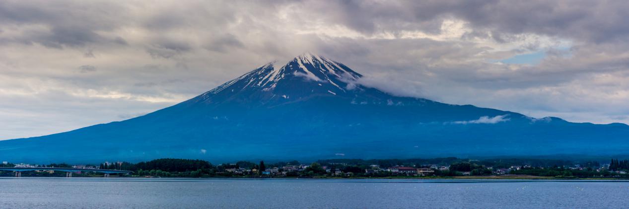 富士山是私人的有财产吗(没想到！富士山不是国家财产，而是私人财产)