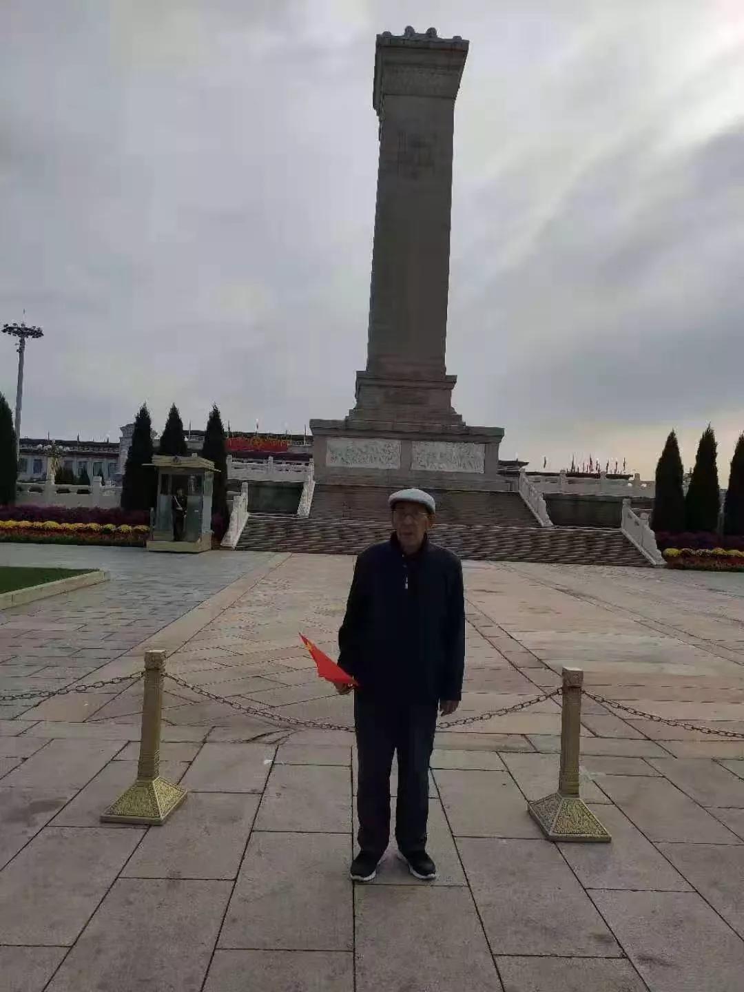 借今冬第一场雪，祭奠父亲