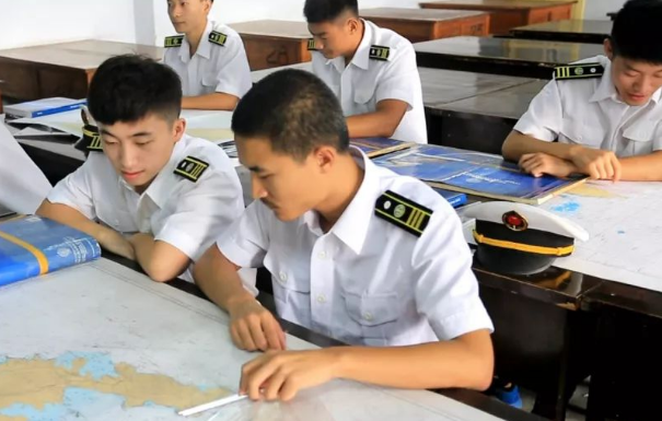 考生高考成绩不到500分，被武汉一所211大学录取，很多人不看好