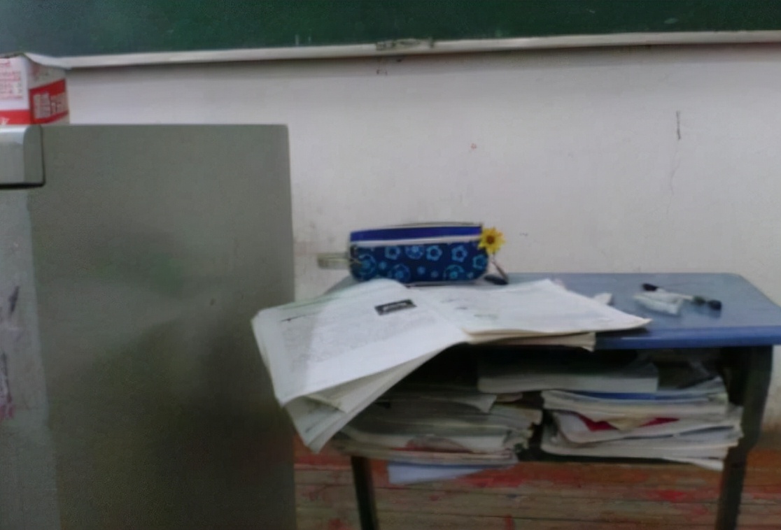 高中教室的四种vip座位，基本都落在学渣头上，有一种学霸也喜欢