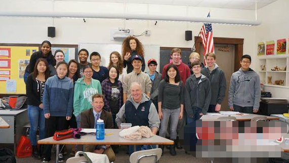 高考文科状元向远方696分：奶奶带大的学霸，颜值爆表爱健身