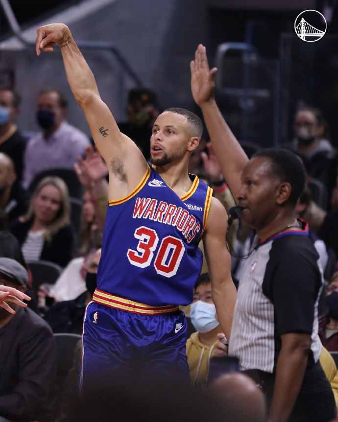 nba为什么穿鞋量身高(库里羡慕佩顿二世扣篮能力：我俩明明一样高，他为啥这么能扣？)