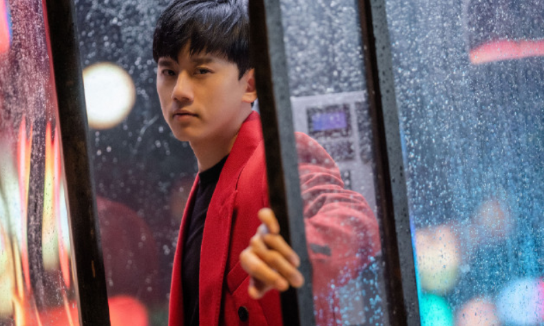 张杰入职211高校当老师，执教资格遭网友质疑，尴尬评论此起彼伏