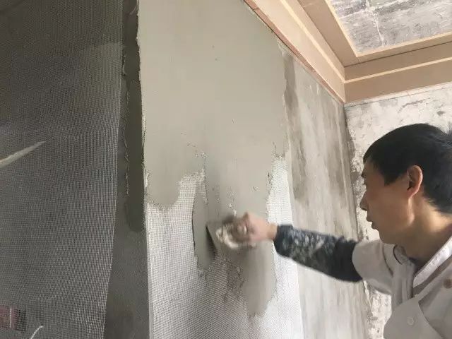 装修墙面全挂网，你听说过吗？做了以后墙面果真不开裂了