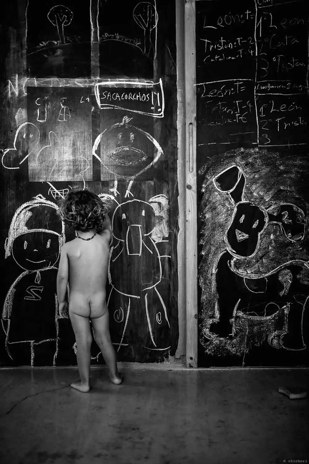 黑板墙材质实物对比