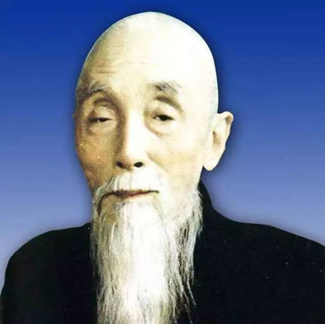 他活人济世，被誉为“国医圣手”，深受周总理信赖，却被世人遗忘