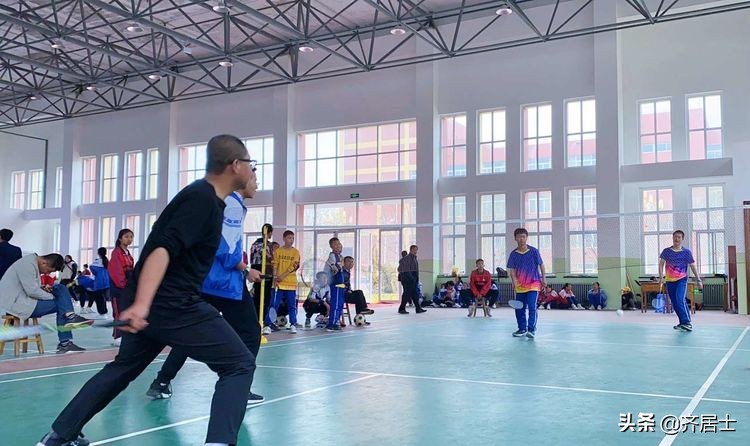 挥洒汗水，放飞青春—泾川县第三届中小学生运动会侧记