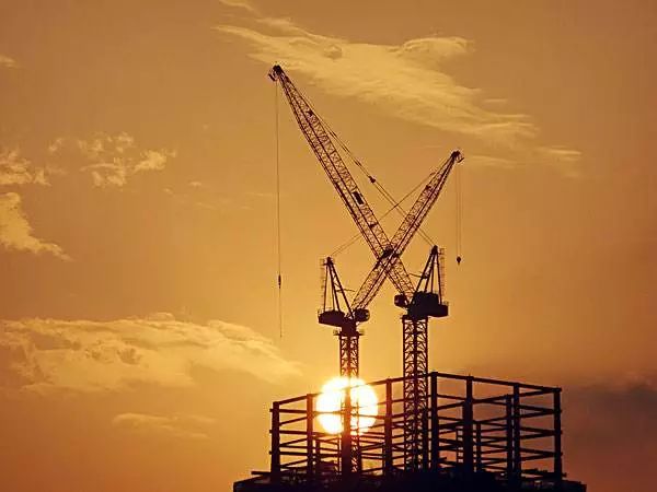 重磅！一个40多岁的钢铁厂男人月薪5000元