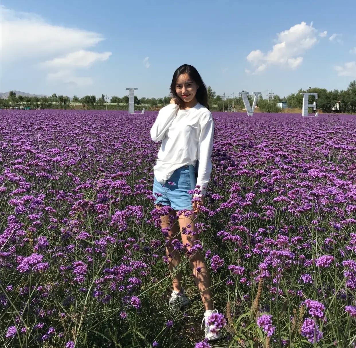 陕西美女，985大学毕业，吃遍中国，年入千万，给河南捐款50万元