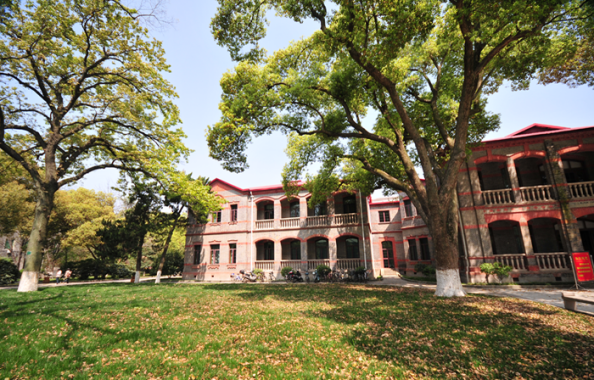 14个学科进入ESI前1%，培养出近50名院士！听说，江苏有个