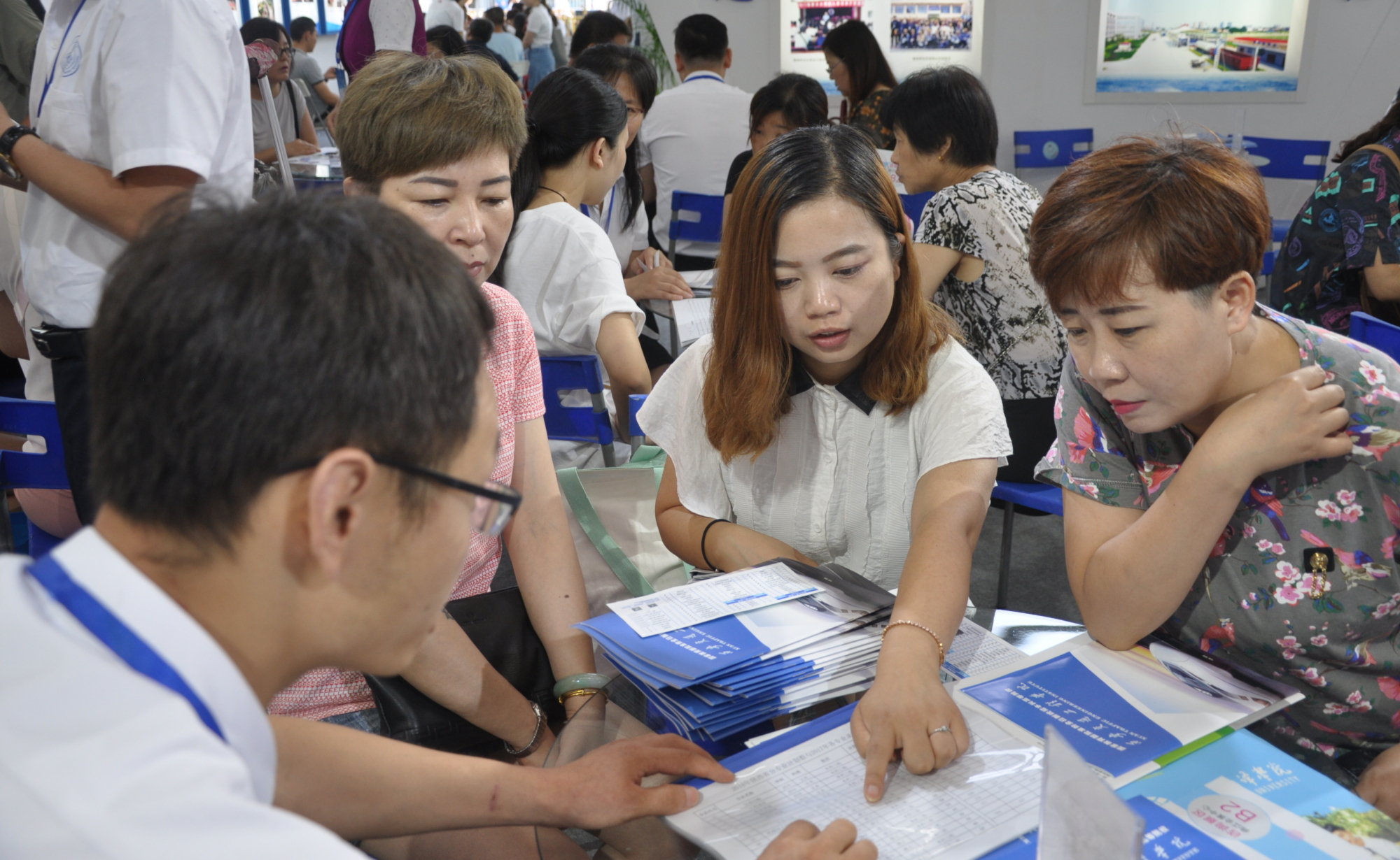 河北大学工商学院招生电话（5所大学）