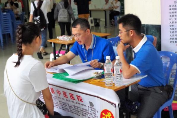 浙江考生高考661分，放弃985大学选择双非师范，网友直言并不亏