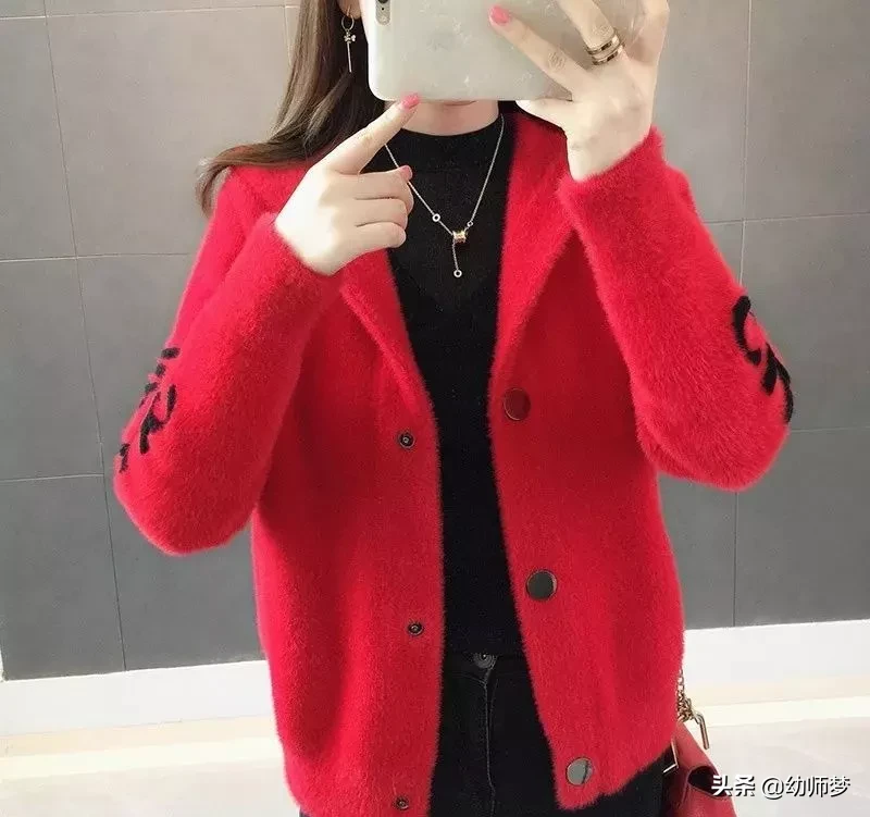 过年最迷人毛衣，叫“仿水貂绒”，时髦百搭，满足女性的美丽愿望