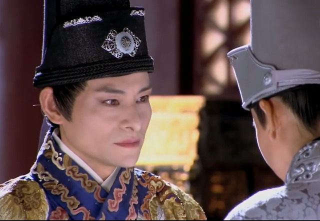 《龙门飞甲》中的西厂督主五,饮马边关汪直很懂事,知道皇帝顶住多方
