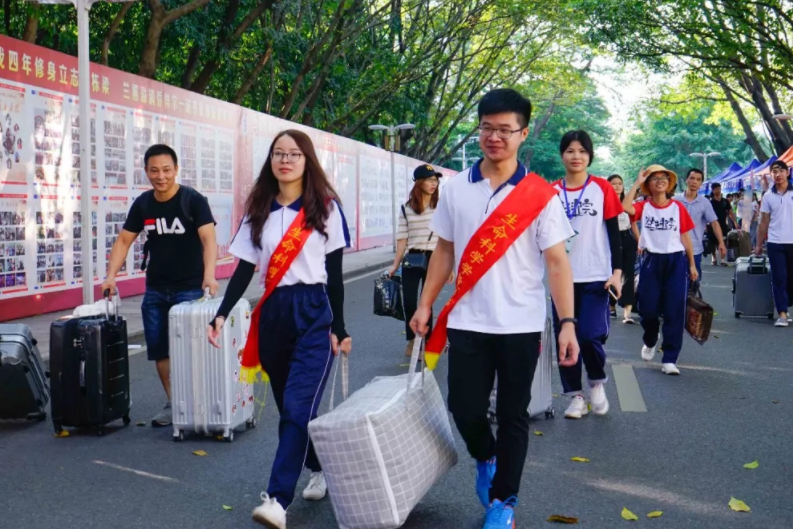 武汉传媒学院学费多少（湖北5所大学出现）