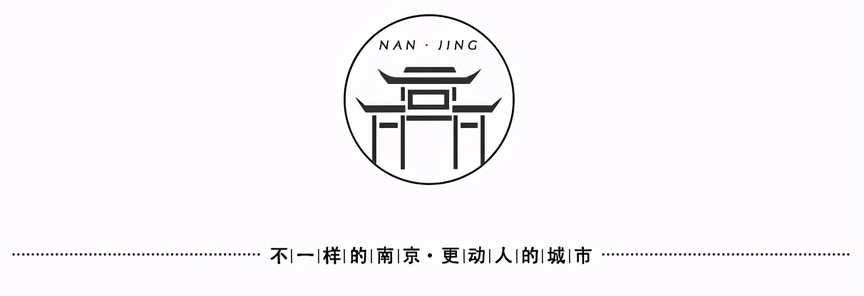 三分市井人潮涌，街巷喧嚣烟火浓。