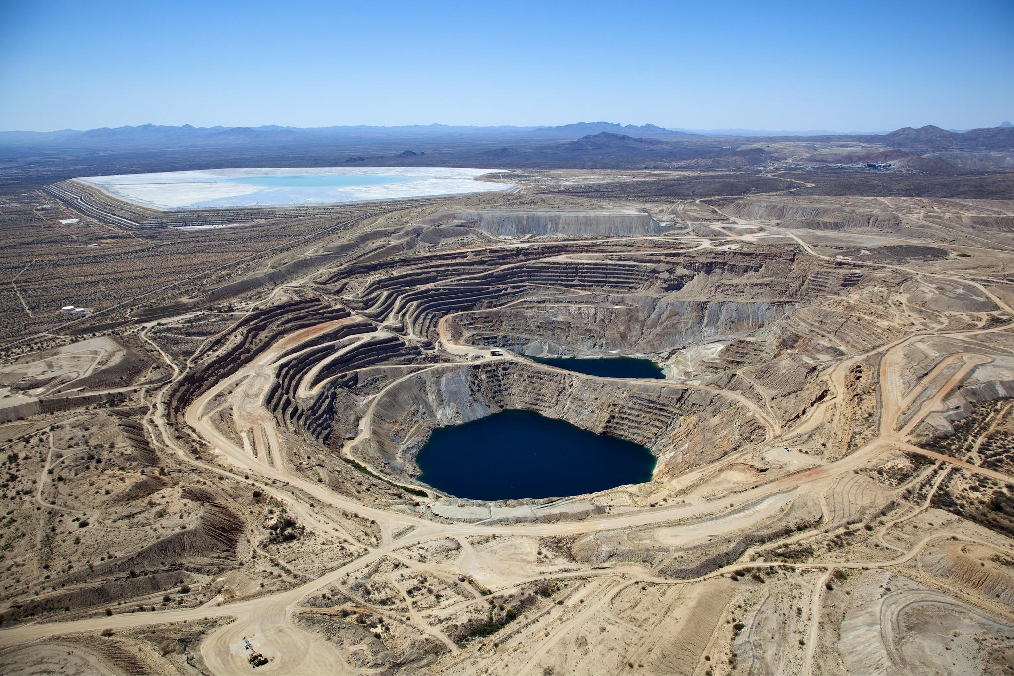 铁矿石价格暴跌50%，巴西2次减产，矿企巨头求助中企签下关键订单