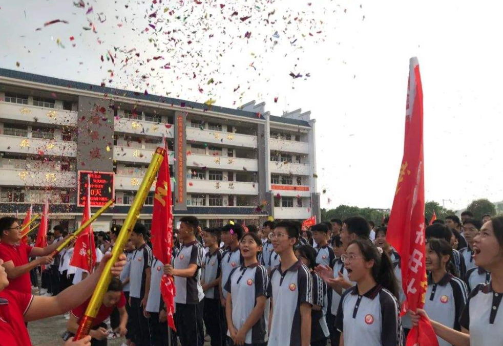 广西来宾这三所重点高中，不负众望，再创辉煌