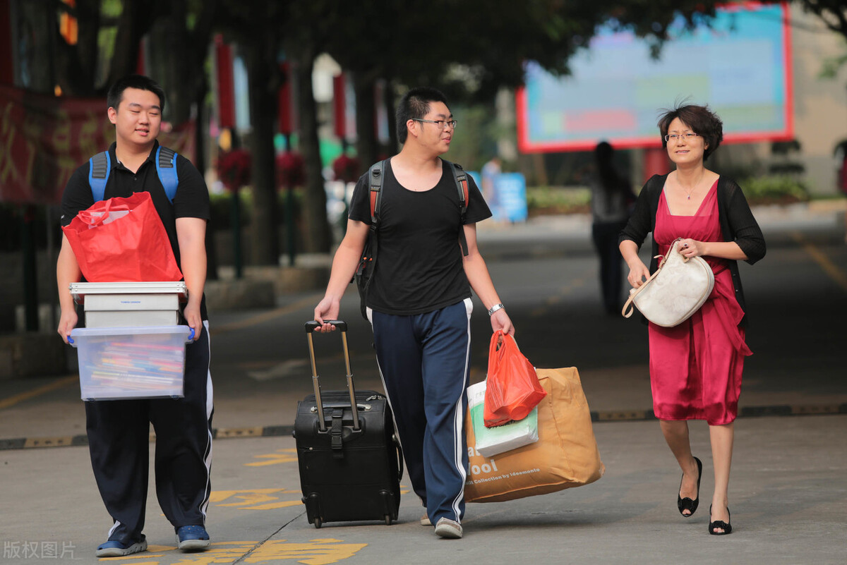 2022年高考有“新规”，增加一个报名条件，家长大力支持