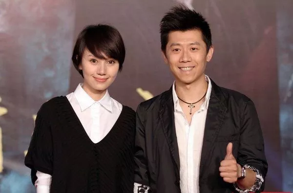 夏雨和袁泉结婚连婚纱都没有,他们为什么还是娱乐圈模范夫妻?