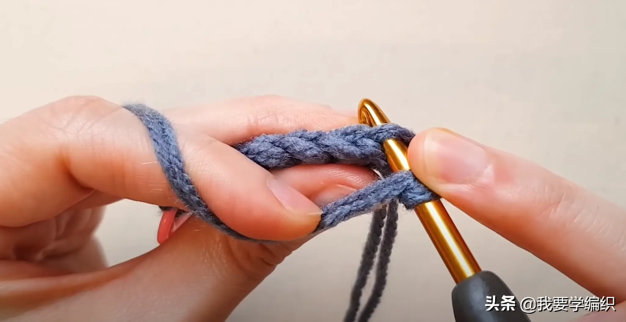 想要漂亮帽子不用买，学习编织自己就能钩一个，枣针帽教程送达