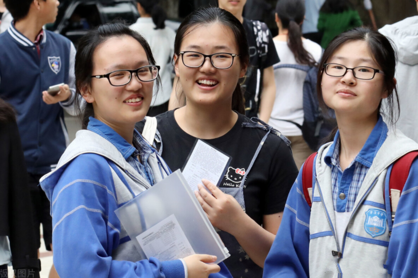 毕业以后才知道，同为专科走单招和高考进大专，差距不止一星半点