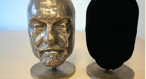 英国艺术家怒撕奢侈大牌！“山寨”世界最贵蓝，要解放颜色？