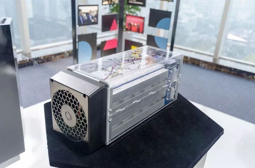 嘉楠耘智千亿估值突围战，寒冬中少数逆袭的区块链公司