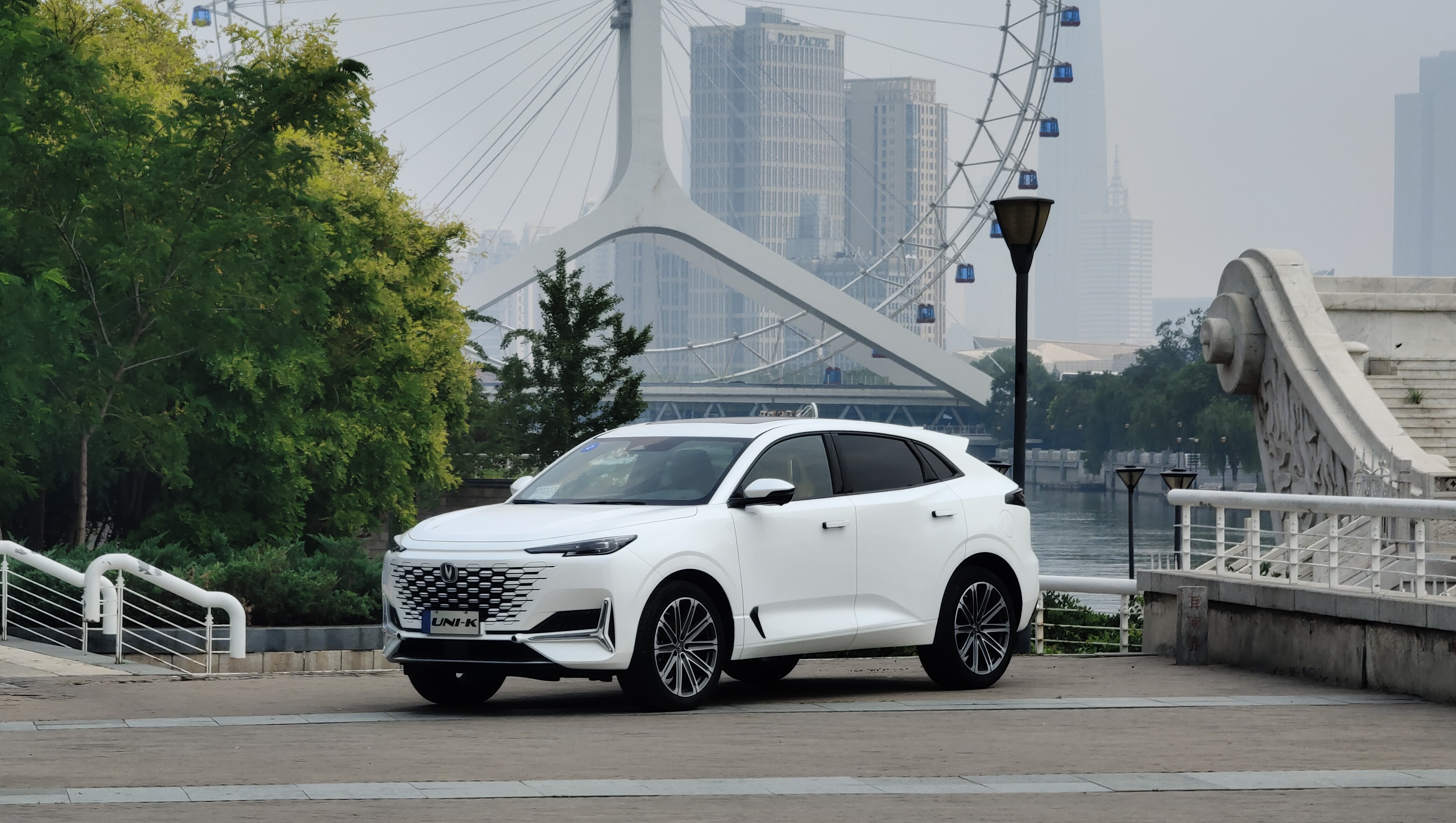 不到20万大五座中型SUV，长安UNI-K能跟冠道拼一拼吗？