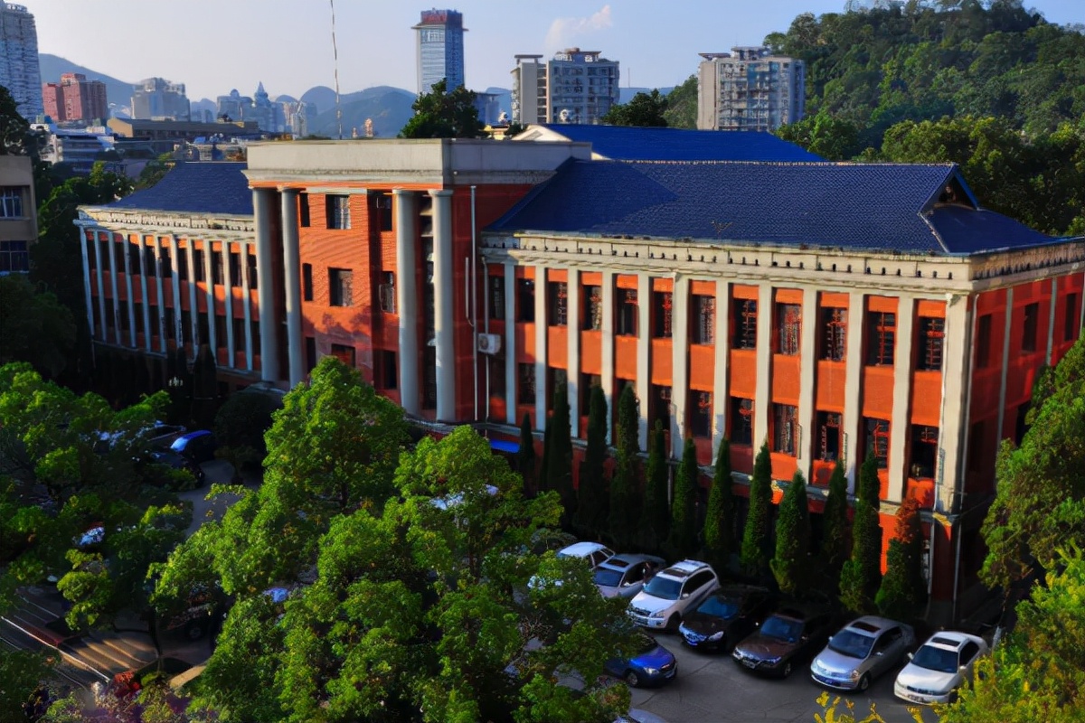 中等考生注意！这4所大学堪称“宝藏”，分数线不高，值得报考