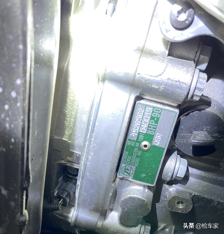 奢华轿跑，才开两万公里贬值130万，168万买台宾利欧陆GT划算吗？