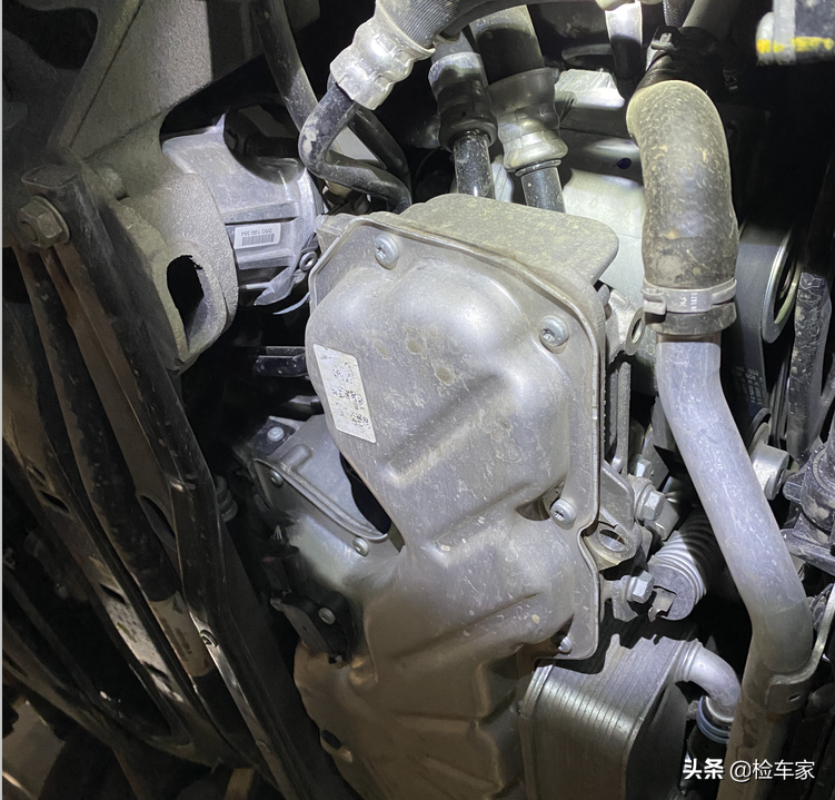 奢华轿跑，才开两万公里贬值130万，168万买台宾利欧陆GT划算吗？