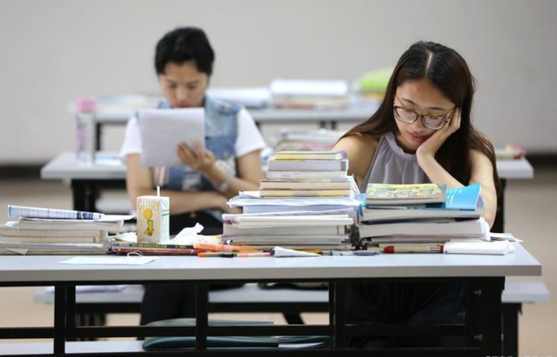 大学要不要入党，入党有什么好处，对就业有帮助吗？怎样才能入党