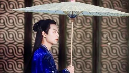 24岁“高龄”参加素人选秀，3年后出圈，2019年是肖战霸屏的一年