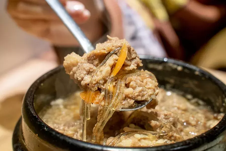 这条魔鬼美食街从头走到尾，我胖了10斤（上）