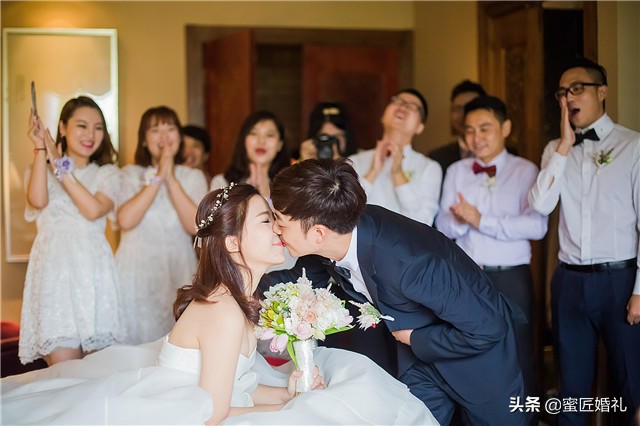 婚礼上伴娘不能穿的3种颜色 给人当伴娘要注意什么