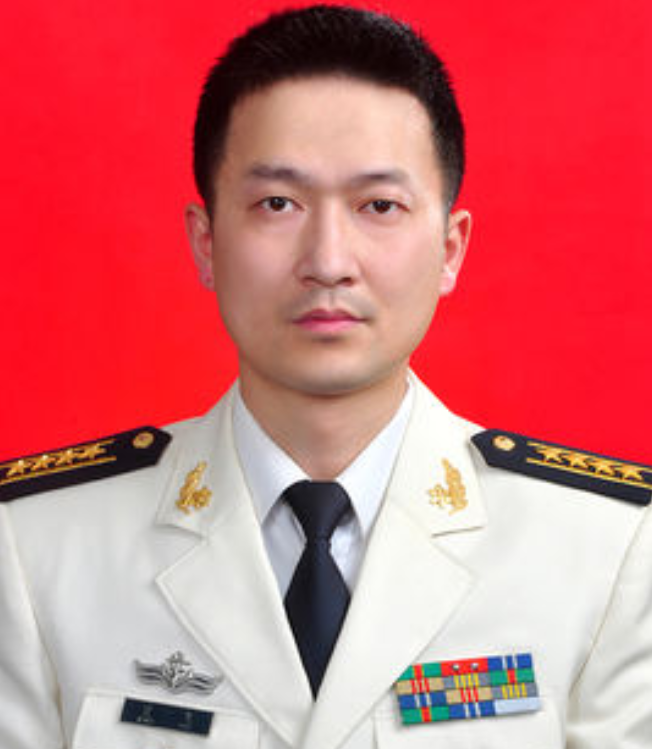 肖飞：造出“中国电芯”，为国家节省10亿元，41岁荣获一等功