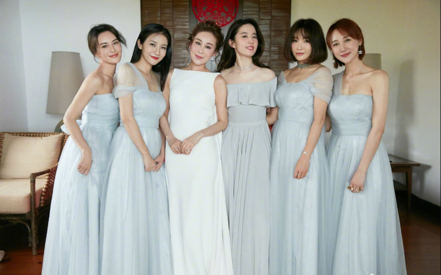 10个神仙伴娘团:刘亦菲请不得,有2人和新娘决裂,婚闹害了柳岩