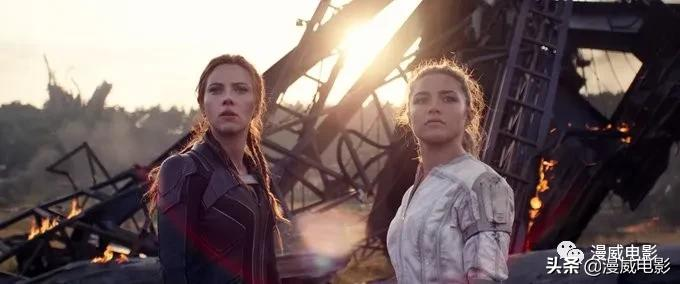 山区准备了“Blackwidi”独立电影于2004年