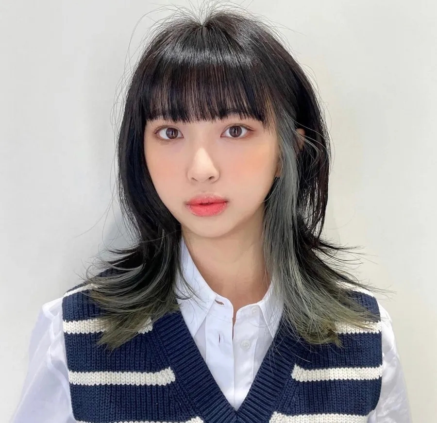 杨超越的"挂耳染"太好看了,低调也时髦,夏天想染发的女生必看