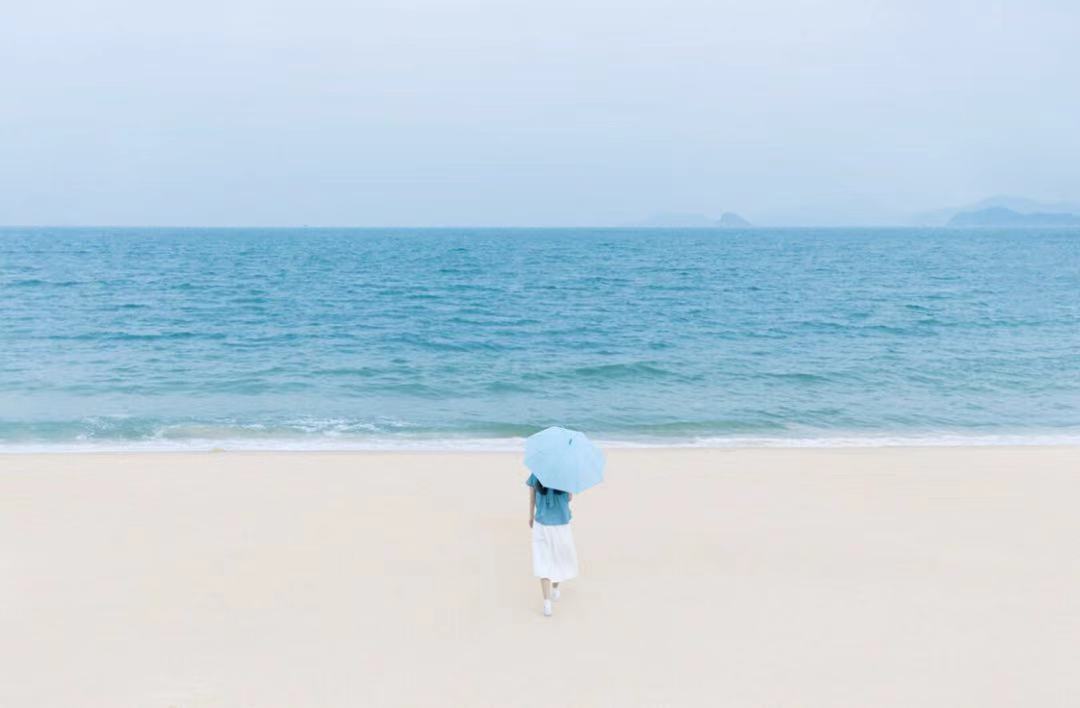 海邊美女背影圖片唯美(炎炎夏日和大海來場邂逅) - 赤虎壹號