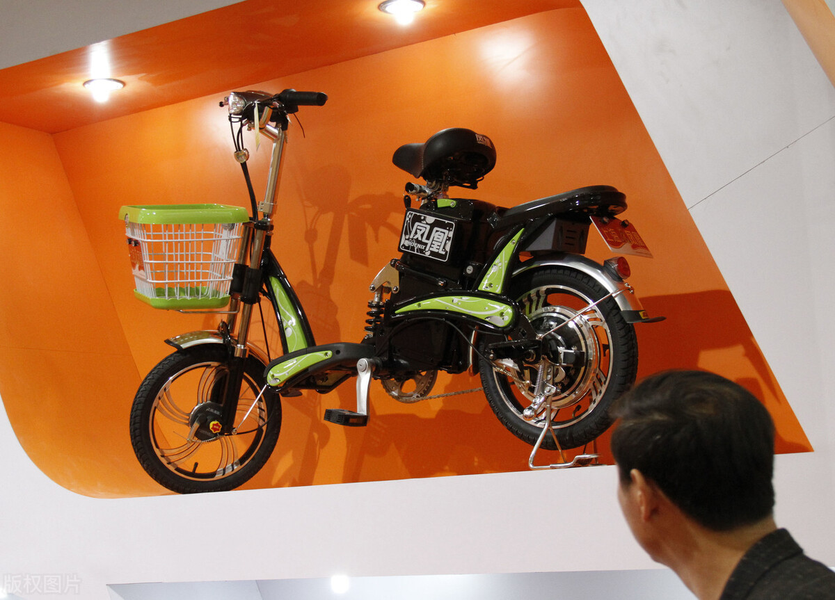 關于電動車、三輪車、老年代步車上牌條件、駕照、保險，一文搞懂