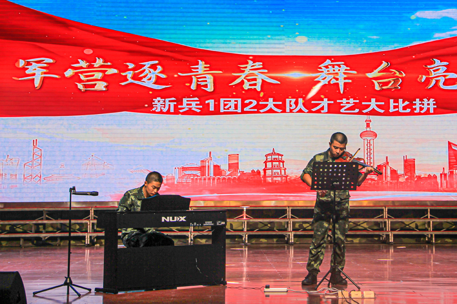 献礼华诞 | 解放军及武警部队“双节”晚会大联欢