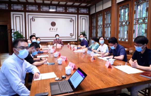 清华大学课改惹争议，700多门课程将用全英文教学，师生叫苦不迭