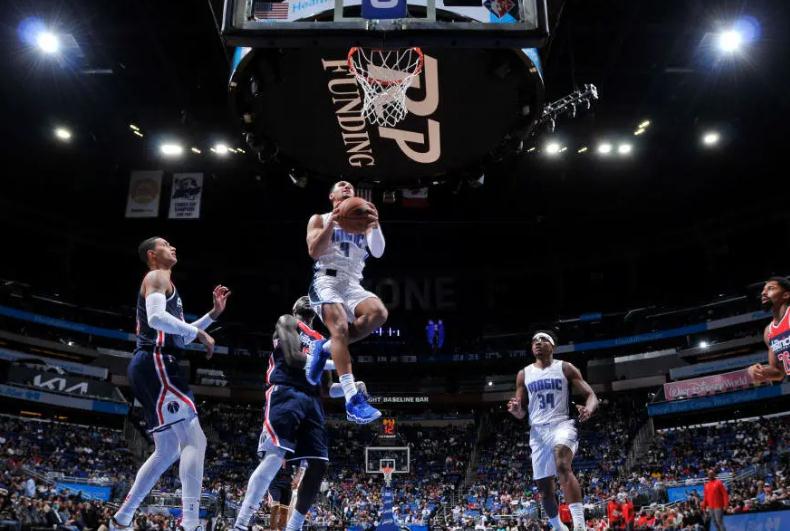 奇才是全联盟防守三分最好的球队(NBA大变天！奇才东区第一，彻底稳了，总冠军要来了)