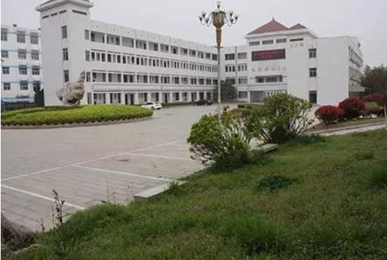 江苏一所低调的高中，实力强一本上线率高，地位不输衡水中学