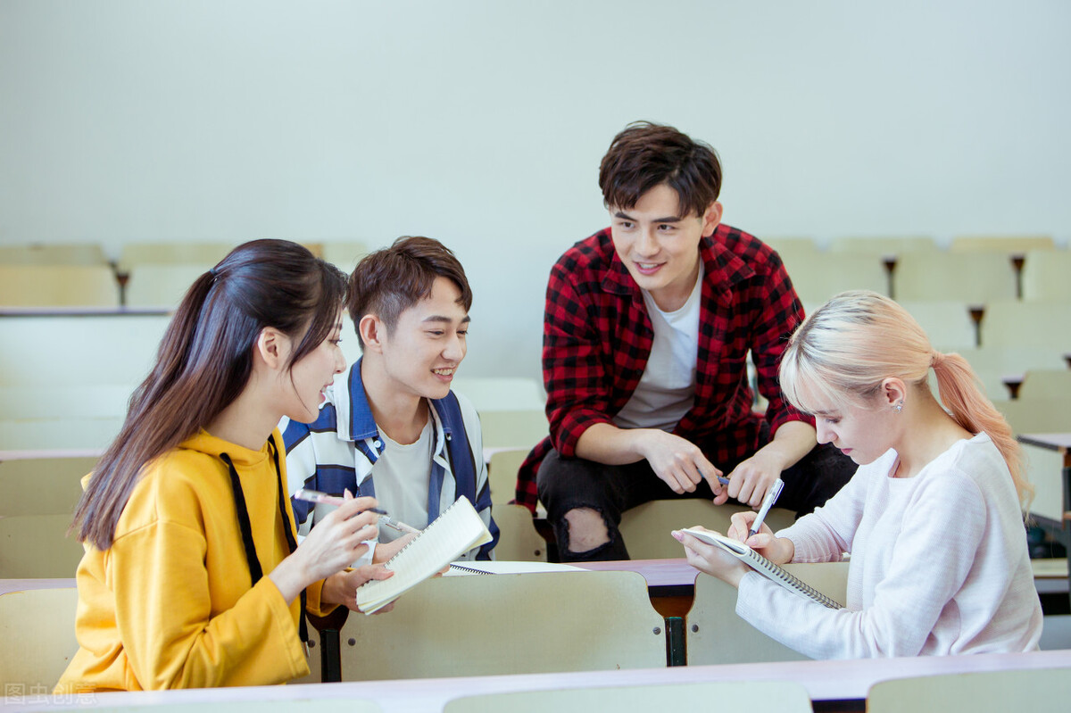 复读一年，带着父母的嘱托，我佩戴上了上海交通大学的校徽