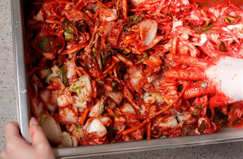 在家做朝鲜泡菜，一个小窍门让你省时又省力，酸爽味美解腻又开胃