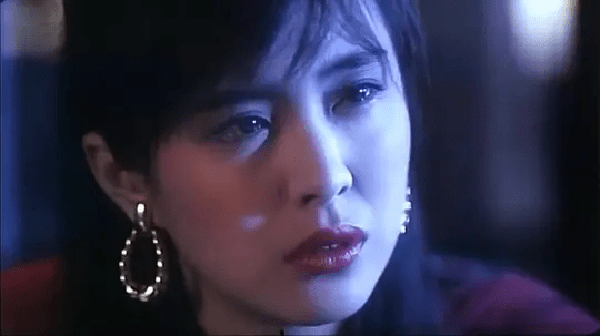 32年前王祖贤这部港片，“破尺度”出演，虽删减8分钟却依然经典